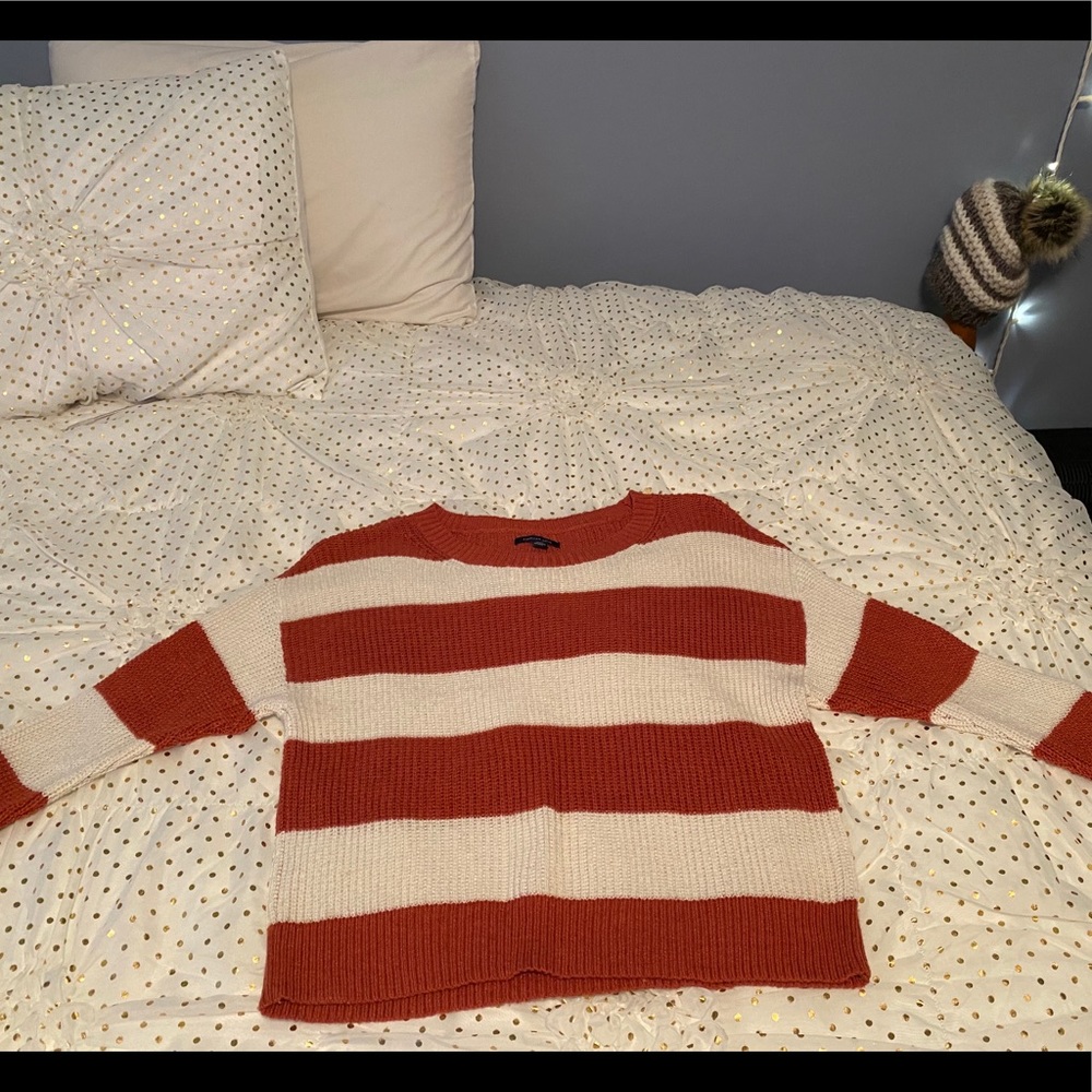 American Eagle sweater